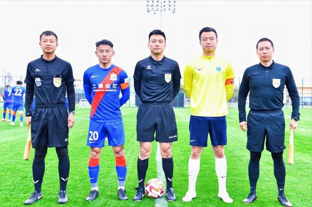 久久综合中文字幕一区二区三区